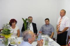 2012_08050055